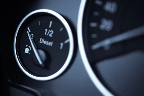 加油站加油广告高清图片