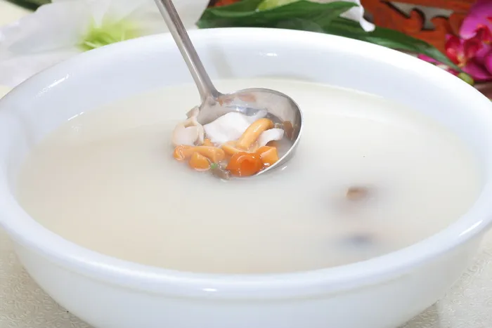 双菇鱼片汤55元 (1)
