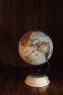 色彩静物地球仪图片 色彩静物地球仪图片