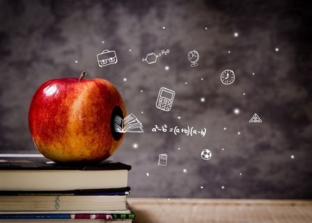 书本上的苹果
