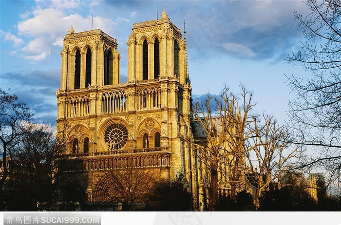 古堡 树木 蓝天白云