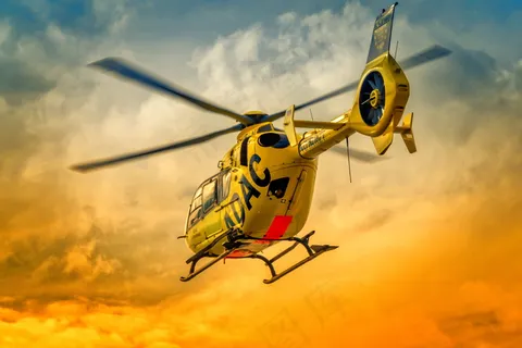 小型直升飞机图片