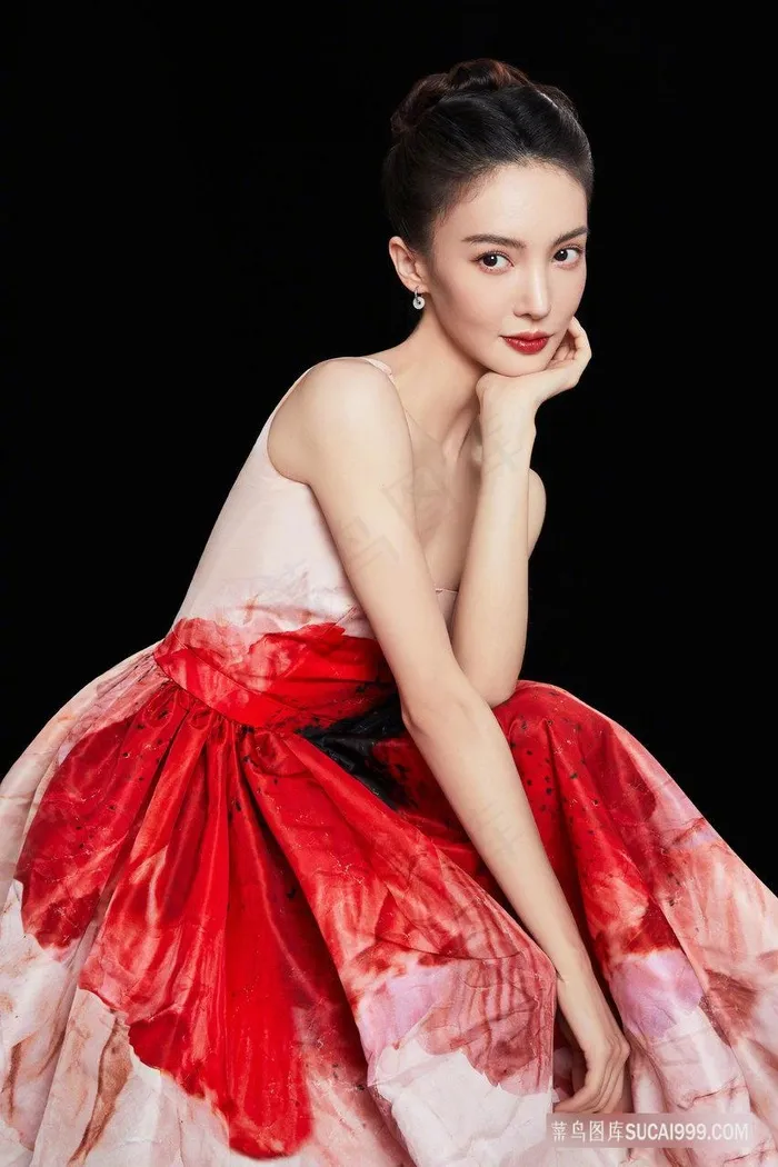 超清托下巴的女明星金晨图片