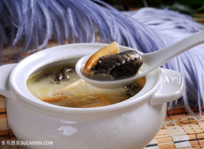 汤乌鸡茶菇盅