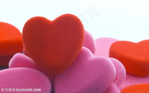 红色浪漫心形情人节壁纸