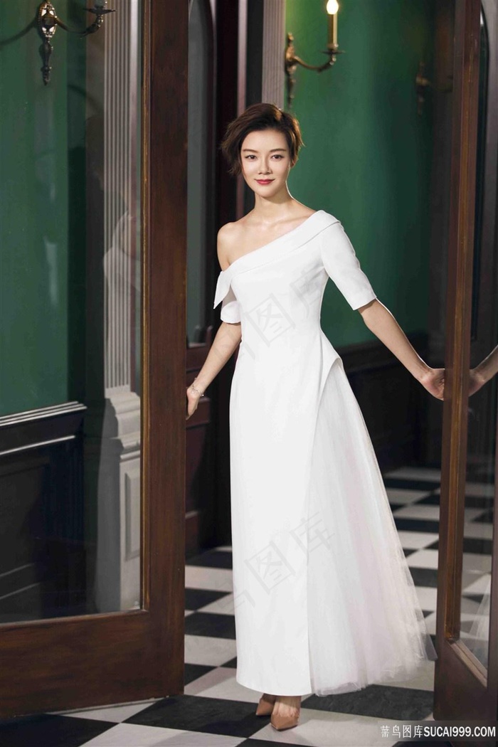 成熟知性美女明星车晓白衣长裙写真摄影图片