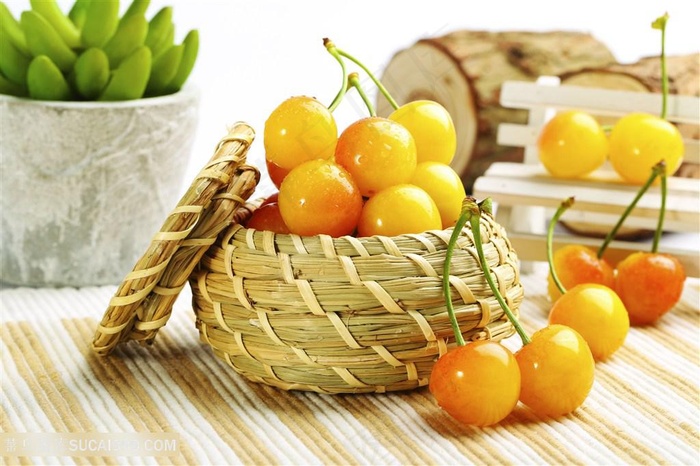 黄色樱桃车厘子