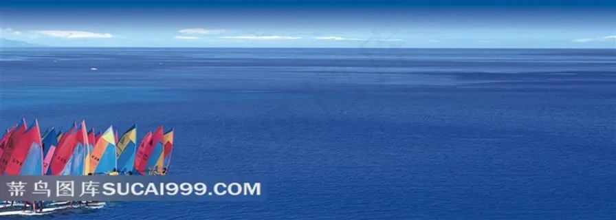 帆船队伍在大海上前行