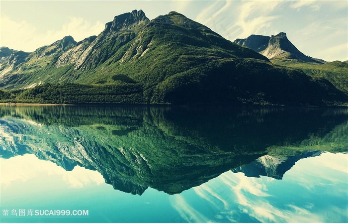 美丽的山川湖泊景色高清图