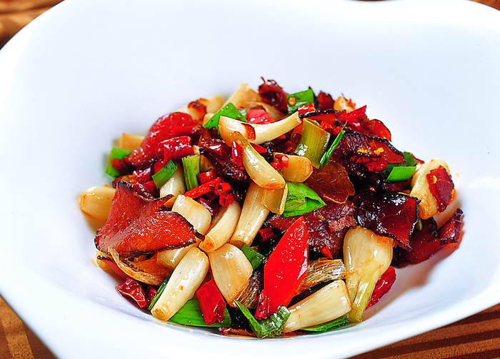 川菜湘菜高清菜谱 酸荞头腊牛肉