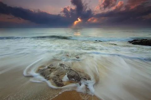 丝绸一样的海水摄影图 丝绸一样的海水摄影图