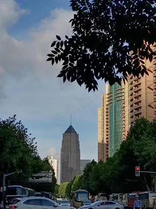 蓝色上海外滩街道高清图