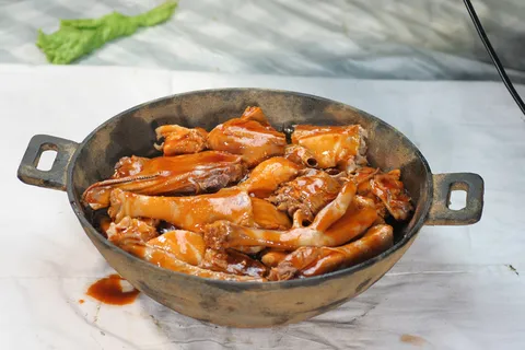 1铁锅烤大鹅 东北菜馆