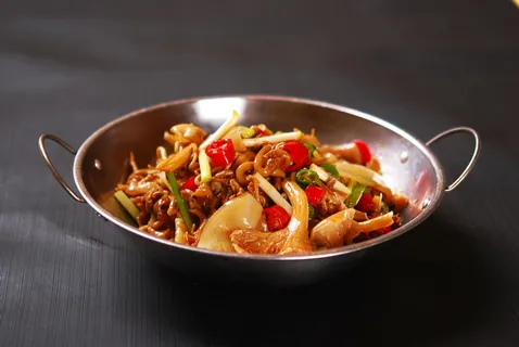 干锅美食焖锅湘菜麻辣香辣纸锅干锅黄金菇