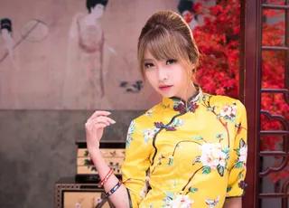 旗袍气质美女图片