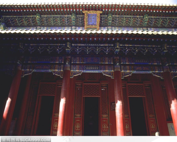 承德避暑山庄-古老的宫殿大门