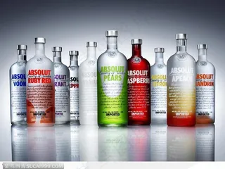 绝对伏特加酒--各式各样的酒瓶创意设计