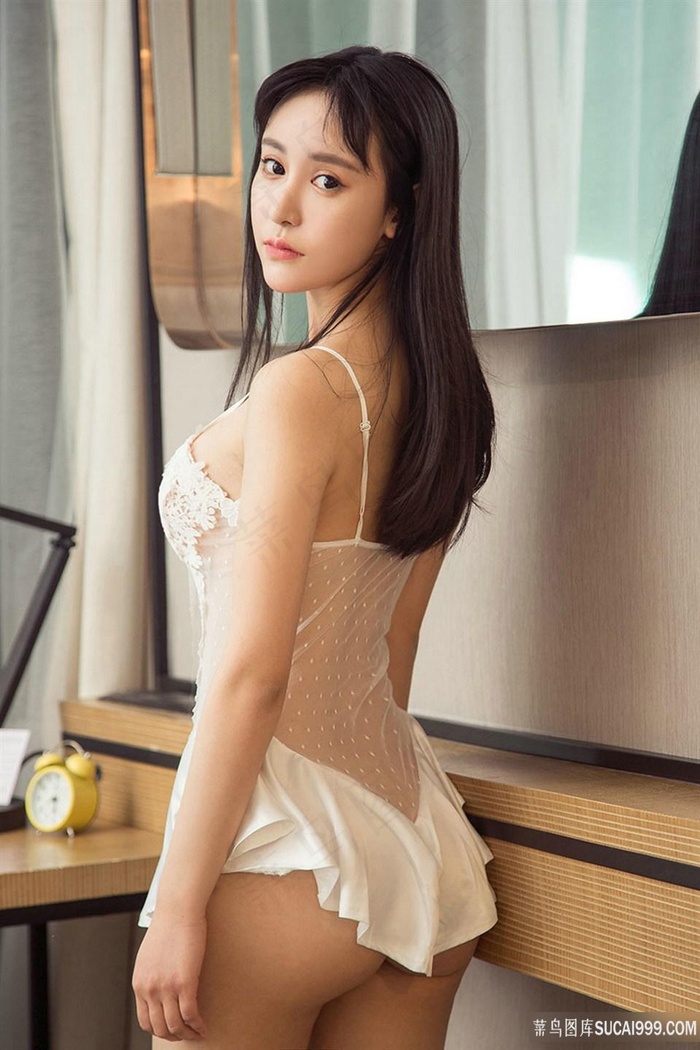 穿着情趣内衣的性感嫩模柏妤美女图片