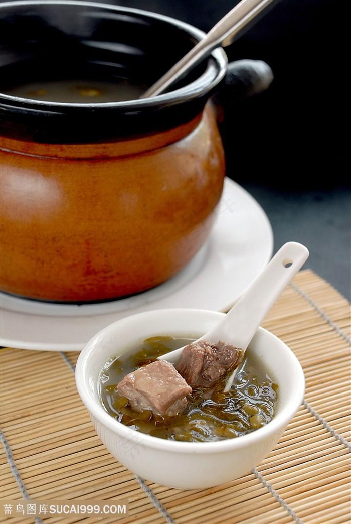 菜绿豆煨排骨