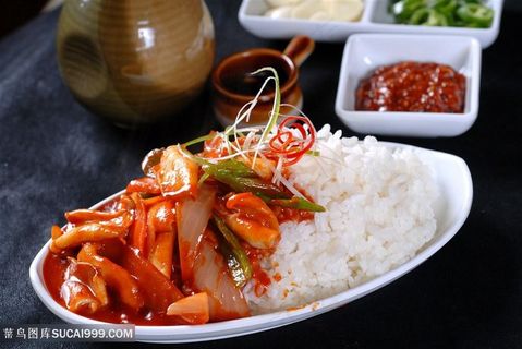 中华美食主食鱿鱼拌饭实拍摄影图中华美食