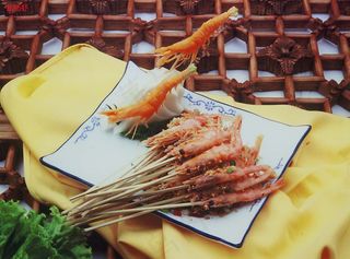 盐插虾美食元素菜品