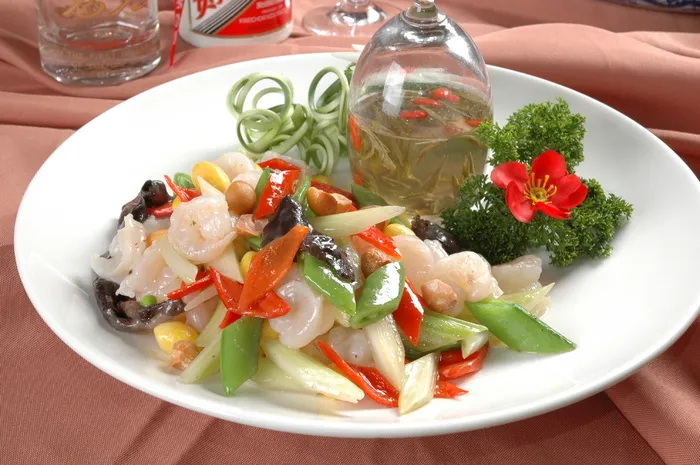  西湖龙井炒虾仁 