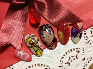 卡通人物美甲图片