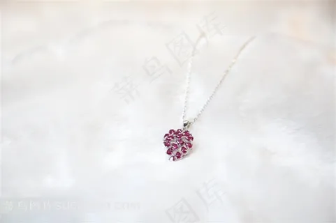 高清的珠宝项链