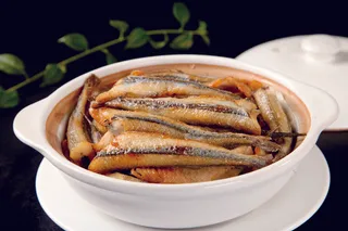 干锅美食焖锅湘菜麻辣香辣纸锅干锅银针鱼