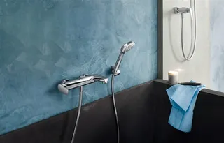 浴室水龙头浴缸