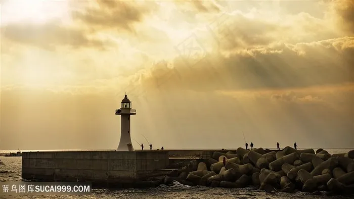 复古湖畔灯塔美景壁纸