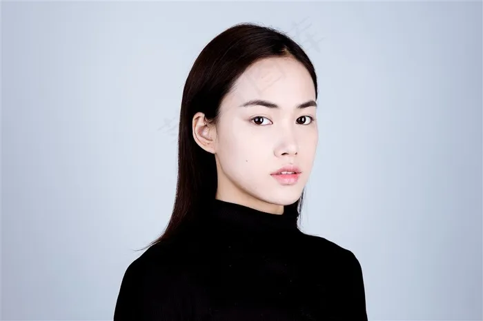 美女简单干净素颜妆面