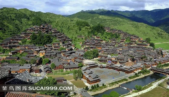 西江苗寨高清全景图 西江苗寨高清全景图