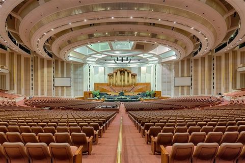 磅礴大气的剧院