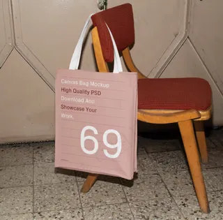 挂在椅子上的帆布袋样机