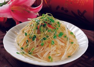 95LC-292香椿苗拌莲菜丝