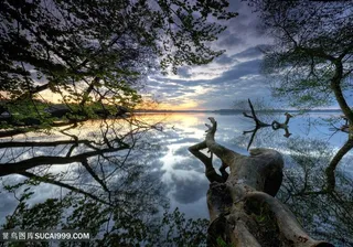 唯美的山水湖泊景色高清图片