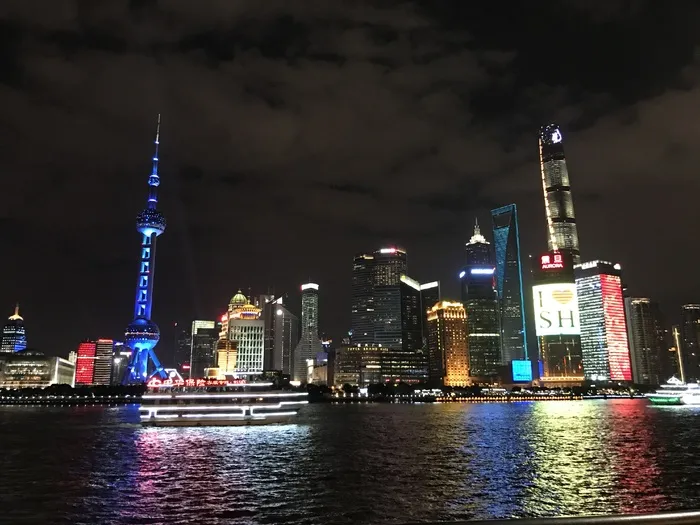 上海东方明珠塔夜景图片