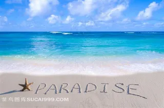 蓝天白云下的大海风景图片