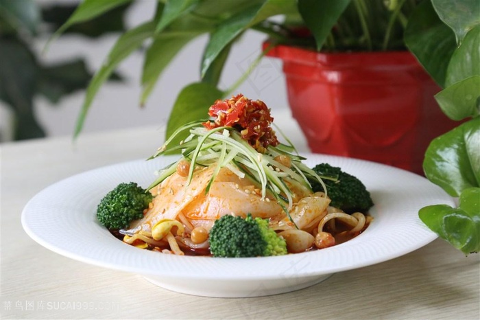 宝鸡擀面皮汉中热米皮西安凉皮陕西小吃