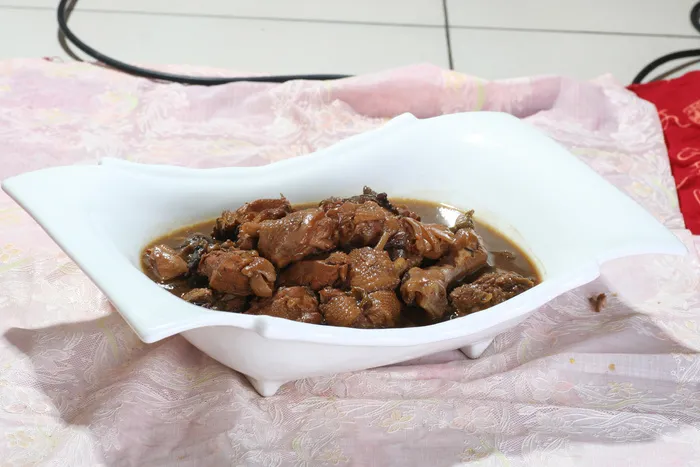 山蘑炖柴鸡1