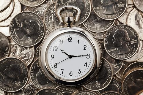 怀表与硬币高清图片