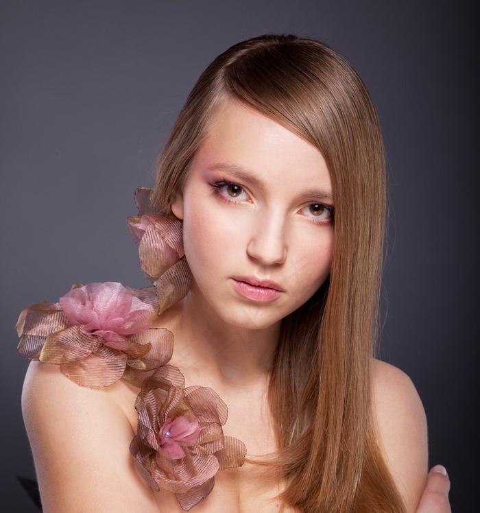 清新唯美可爱的女孩摄影图片