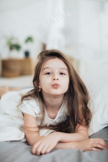 清新唯美可爱的女孩摄影图片