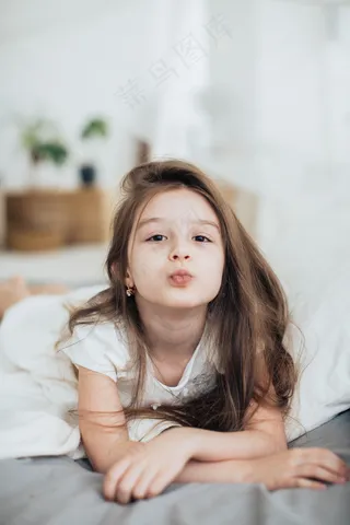 清新唯美可爱的女孩摄影图片