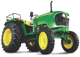 绿色拖拉机现代农业仰视