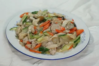 43肉炒杂菌 东北饺子园