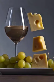 美味红酒和奶酪