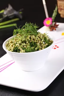 小茴香拌青麦仁 (1)