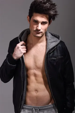 欧美腹肌帅哥图片